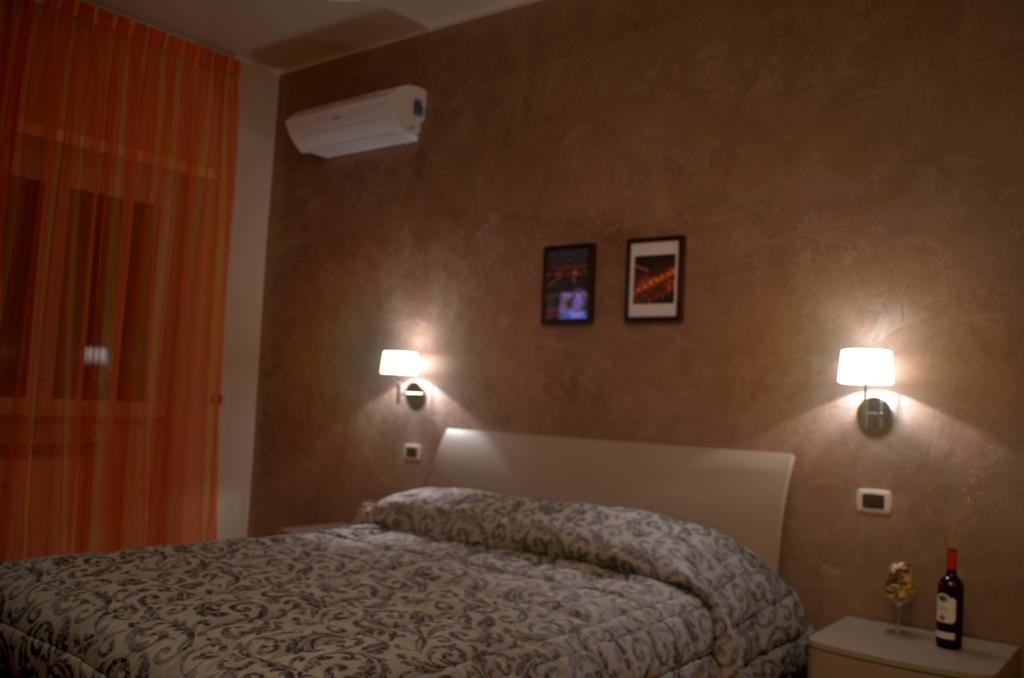 רומא B&B Gemelli Rooms חדר תמונה